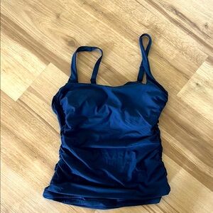 Athleta navy blue tankini top size 38 B/C-like new!